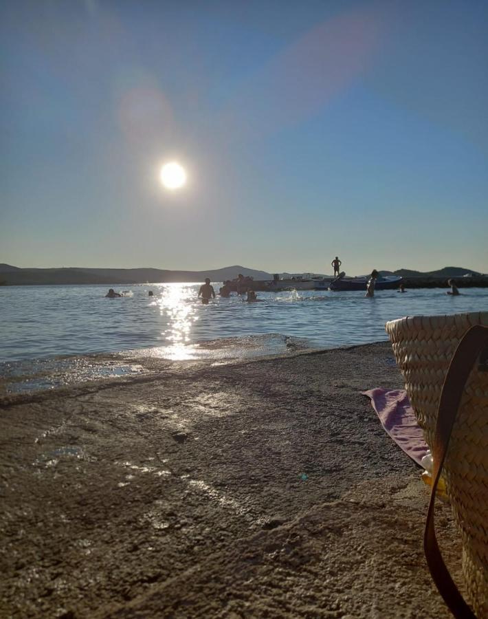 Ena Daire Turanj Dış mekan fotoğraf
