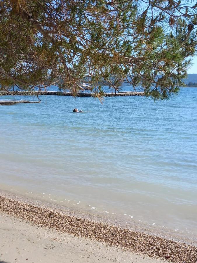 Ena Daire Turanj Dış mekan fotoğraf