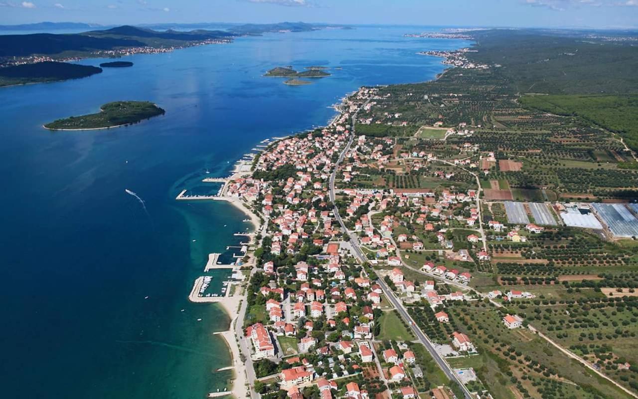 Ena Daire Turanj Dış mekan fotoğraf